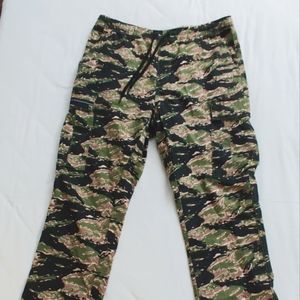 Huf drawstring camo pants